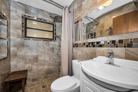 Casa en venta en Saint Petersburg, Florida, 2 dormitorios, 111.67 m2 № 2215831 - foto 20