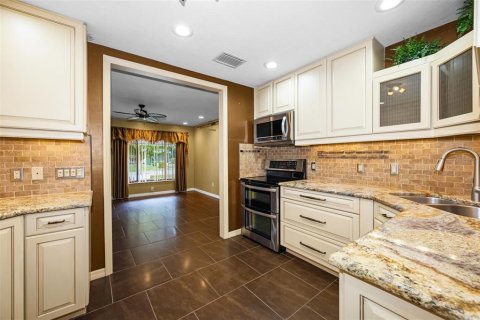 Casa en venta en Saint Petersburg, Florida, 2 dormitorios, 111.67 m2 № 2215831 - foto 3