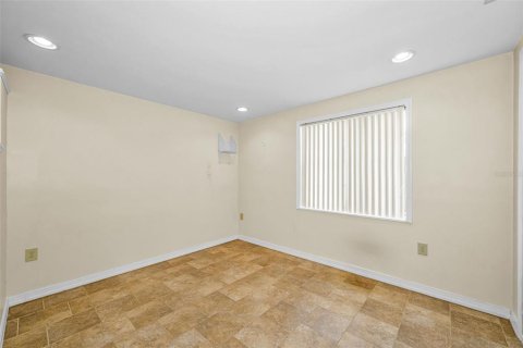 Casa en venta en Saint Petersburg, Florida, 2 dormitorios, 111.67 m2 № 2215831 - foto 27