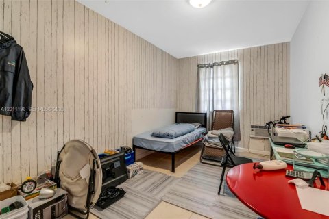 Immobilier commercial à vendre à Hollywood, Floride: 303.42 m2 № 2075250 - photo 20