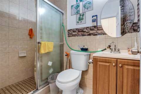 Immobilier commercial à vendre à Hollywood, Floride: 303.42 m2 № 2075250 - photo 21