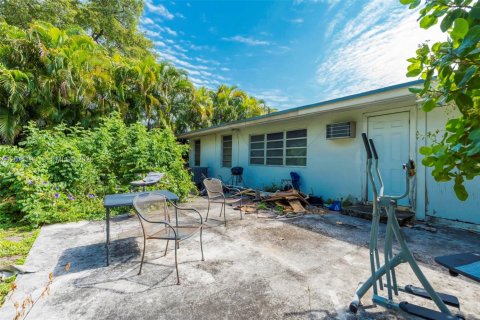 Immobilier commercial à vendre à Hollywood, Floride: 303.42 m2 № 2075250 - photo 26