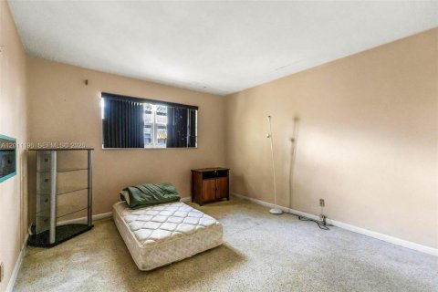 Immobilier commercial à vendre à Hollywood, Floride: 303.42 m2 № 2075250 - photo 10