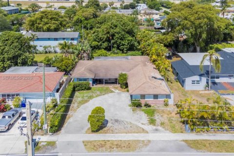 Immobilier commercial à vendre à Hollywood, Floride: 303.42 m2 № 2075250 - photo 29