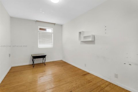 Immobilier commercial à vendre à Hollywood, Floride: 303.42 m2 № 2075250 - photo 23