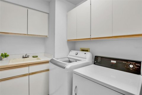 Villa ou maison à vendre à Sarasota, Floride: 2 chambres, 140.56 m2 № 2151569 - photo 29