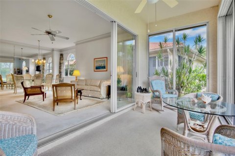 Villa ou maison à vendre à Sarasota, Floride: 2 chambres, 140.56 m2 № 2151569 - photo 8