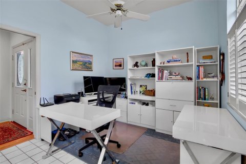 Villa ou maison à vendre à Sarasota, Floride: 2 chambres, 140.56 m2 № 2151569 - photo 21