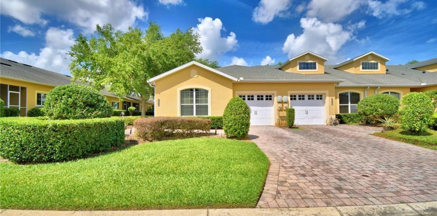Adosado en Winter Haven, Florida 2 dormitorios, 142.7 m2 № 1620904