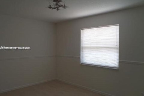 Condominio en alquiler en Margate, Florida, 4 dormitorios, 240.9 m2 № 1993603 - foto 16