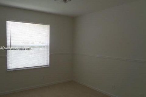 Condominio en alquiler en Margate, Florida, 4 dormitorios, 240.9 m2 № 1993603 - foto 17