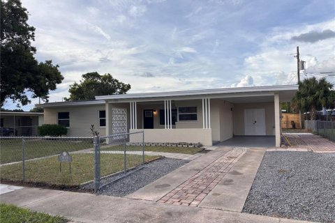Villa ou maison à Orlando, Floride 3 chambres, 118.91 m2 № 2411432