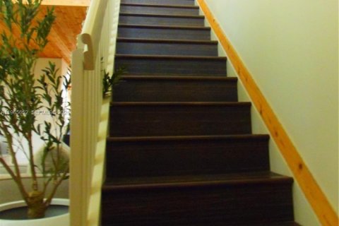 House in Margate, Florida 3 bedrooms, 191.19 sq.m. № 2027297 - photo 7