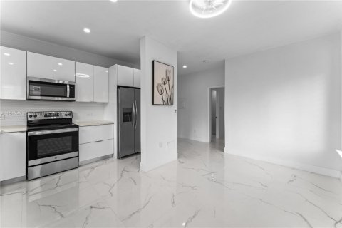 Купить кондоминиум в Майами-Бич, Флорида 1 спальня, 43.66м2, № 1984929 - фото 4