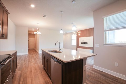 Townhouse in Winter Park, Florida 3 bedrooms, 214.79 sq.m. № 1912338 - photo 5