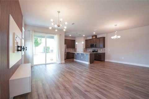 Townhouse in Winter Park, Florida 3 bedrooms, 214.79 sq.m. № 1912338 - photo 3