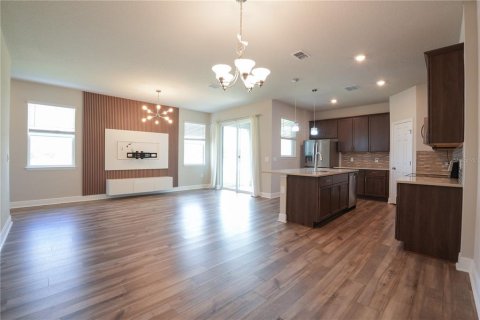 Townhouse in Winter Park, Florida 3 bedrooms, 214.79 sq.m. № 1912338 - photo 2