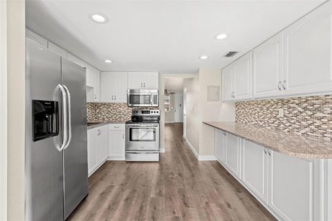 Condominio en venta en Saint Petersburg, Florida, 2 dormitorios, 96.15 m2 № 1827072 - foto 5