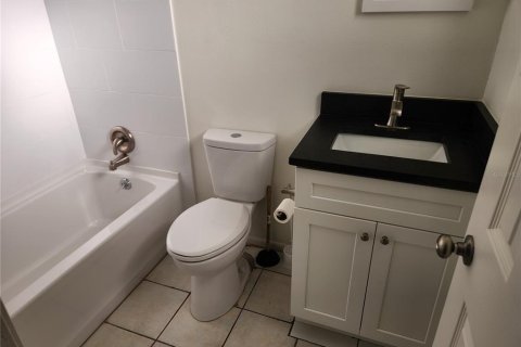 Apartment in Bradenton, Florida 3 bedrooms, 90.3 sq.m. № 2225862 - photo 17
