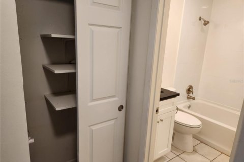 Apartment in Bradenton, Florida 3 bedrooms, 90.3 sq.m. № 2225862 - photo 16