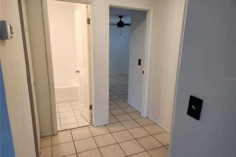 Apartment in Bradenton, Florida 3 bedrooms, 90.3 sq.m. № 2225862 - photo 14