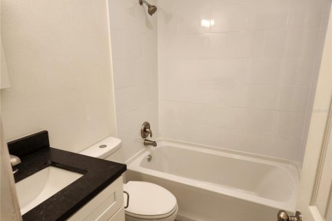 Apartment in Bradenton, Florida 3 bedrooms, 90.3 sq.m. № 2225862 - photo 15