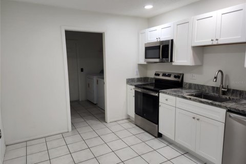 Apartment in Bradenton, Florida 3 bedrooms, 90.3 sq.m. № 2225862 - photo 6