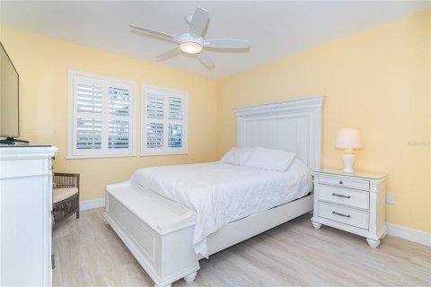 Condo in Placida, Florida, 2 bedrooms  № 2098555 - photo 23