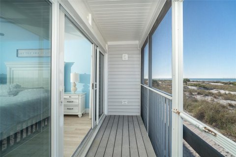 Condo in Placida, Florida, 2 bedrooms  № 2098555 - photo 18