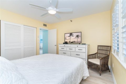 Condo in Placida, Florida, 2 bedrooms  № 2098555 - photo 24