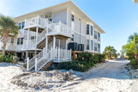 Condo in Placida, Florida, 2 bedrooms  № 2098555 - photo 27