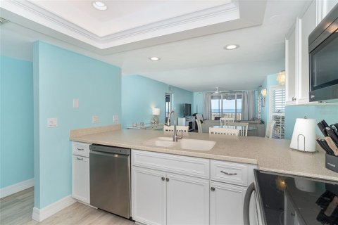 Condo in Placida, Florida, 2 bedrooms  № 2098555 - photo 8