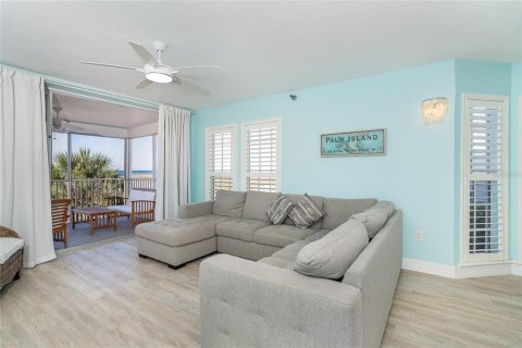 Condo in Placida, Florida, 2 bedrooms  № 2098555 - photo 11