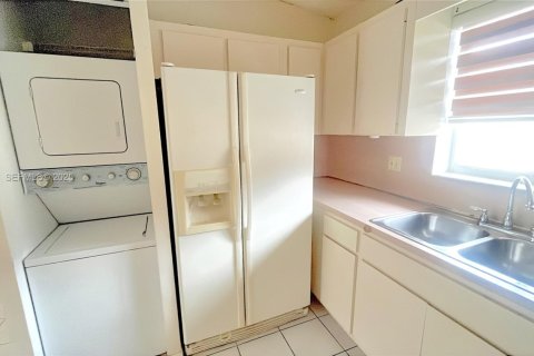 Снять в аренду кондоминиум в Хайалиа, Флорида 2 спальни, 71.07м2, № 2079976 - фото 19