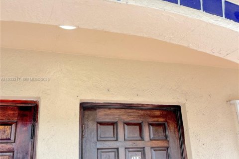 Снять в аренду кондоминиум в Хайалиа, Флорида 2 спальни, 71.07м2, № 2079976 - фото 2