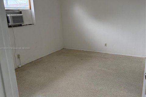 Appartement à louer à Fort Lauderdale, Floride: 1 chambre, 1277.87 m2 № 1960543 - photo 5