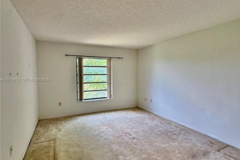 Купить кондоминиум в Майами, Флорида 4 комнаты, 108.7м2, № 2087126 - фото 15