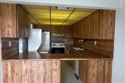 Купить кондоминиум в Майами, Флорида 4 комнаты, 108.7м2, № 2087126 - фото 12