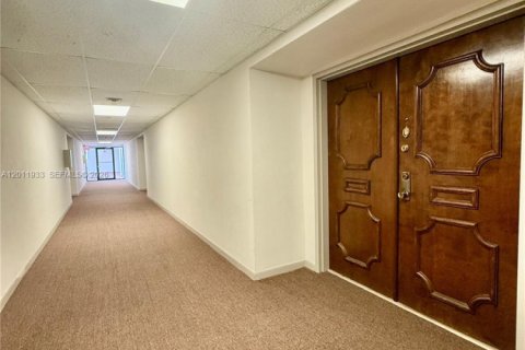 Купить кондоминиум в Майами, Флорида 4 комнаты, 108.7м2, № 2087126 - фото 5
