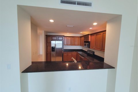 Condo in Sarasota, Florida, 2 bedrooms  № 1526523 - photo 17