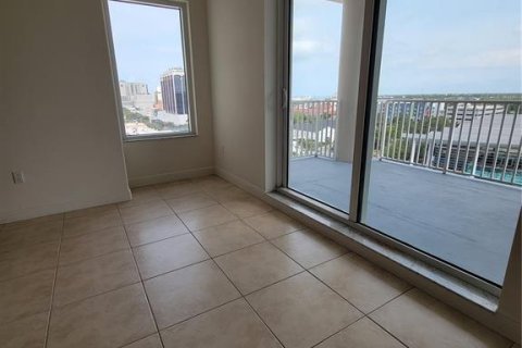 Condo in Sarasota, Florida, 2 bedrooms  № 1526523 - photo 30