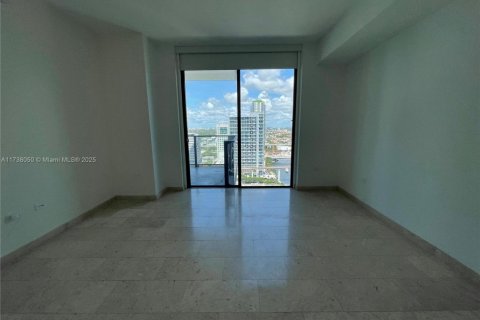 Condo in Miami, Florida, 1 bedroom  № 1811690 - photo 14