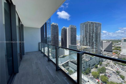 Condo in Miami, Florida, 1 bedroom  № 1811690 - photo 3
