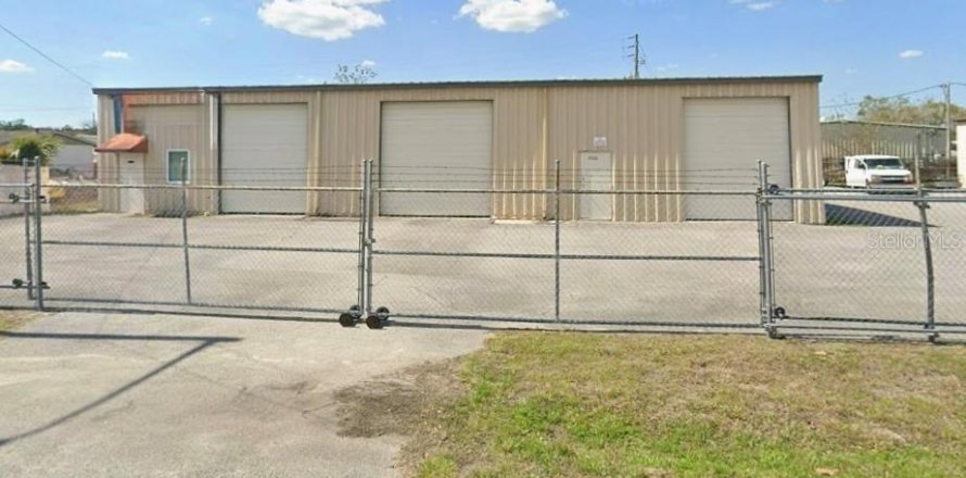 Immobilier commercial à Gainesville, Floride 286.14 m2 № 2355120