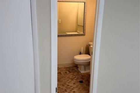 Immobilier commercial à louer à Gainesville, Floride: 286.14 m2 № 2355120 - photo 5