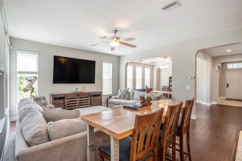 House in Wesley Chapel, Florida 5 bedrooms, 339.84 sq.m. № 1817510 - photo 13
