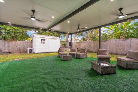 Купить виллу или дом в Майами, Флорида 2 спальни, 157.93м2, № 2011405 - фото 12