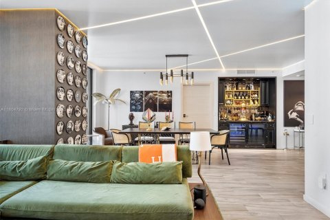 Condominio en venta en Miami, Florida, 2 dormitorios, 116.41 m2 № 1864758 - foto 13