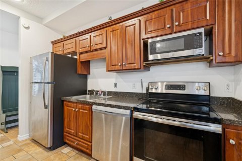 Villa ou maison à vendre à Tampa, Floride: 4 chambres, 196.58 m2 № 2130139 - photo 30