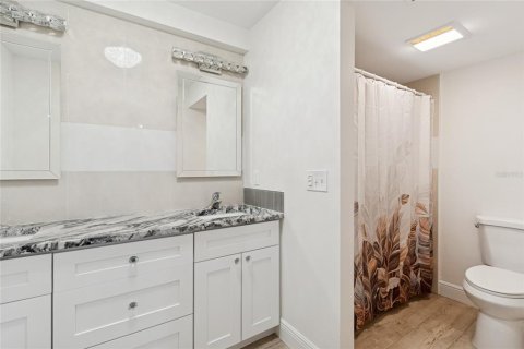Villa ou maison à vendre à Tampa, Floride: 4 chambres, 196.58 m2 № 2130139 - photo 15
